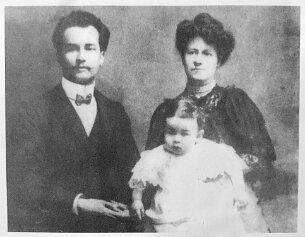 Stéphane Grappelli avec ses parents null