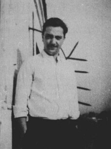 Django Reinhardt sur un balcon null