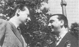 Django Reinhardt & Stephane Grappelli avec le compositeur Michael Carr - Londres null