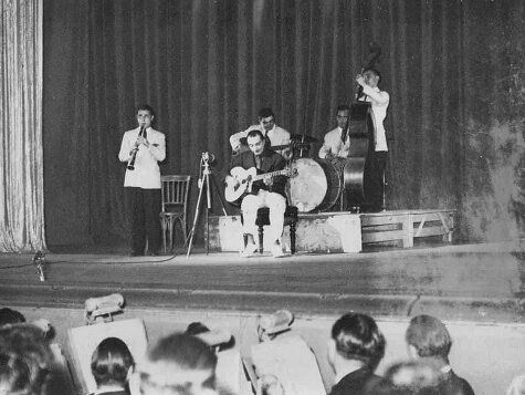 Django Reinhardt QHCF - Pleyel Juin 1944