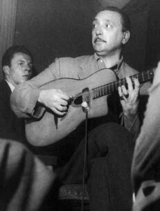 Django Reinhardt au Club Saint-Germain null