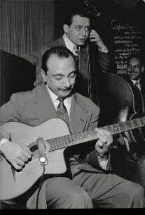 Django Reinhardt et Pierre Michelot au Club Saint-Germain null