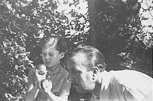 Django Reinhardt à Genève chez Loïs Choquart 1953 - Django Reinhardt - à Genève chez Loïs Choquart 5-6 Mai 1953 - Partie de Boules avec Babik