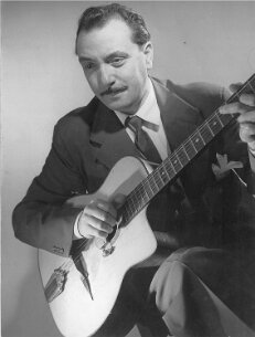 Django Reinhardt et guitare Selmer null