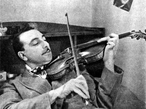 1943